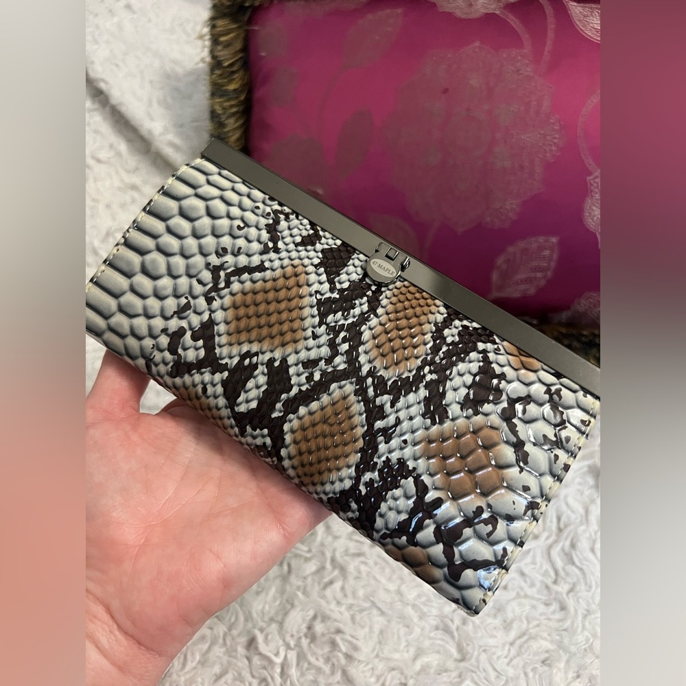 Genuine Leather 47 Maple Snakeskin Pattern Clutch Wallet